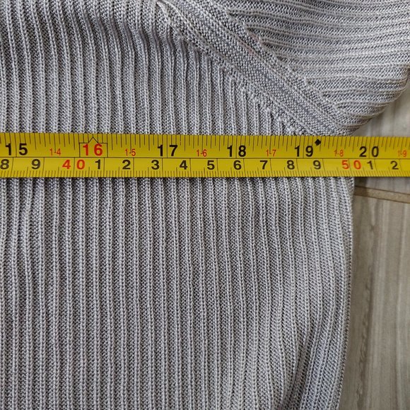 The Works Saks Fifth Avenue 100% Silk Cardigan Sweater, Silver Gray, Size L - Picture 5 of 6